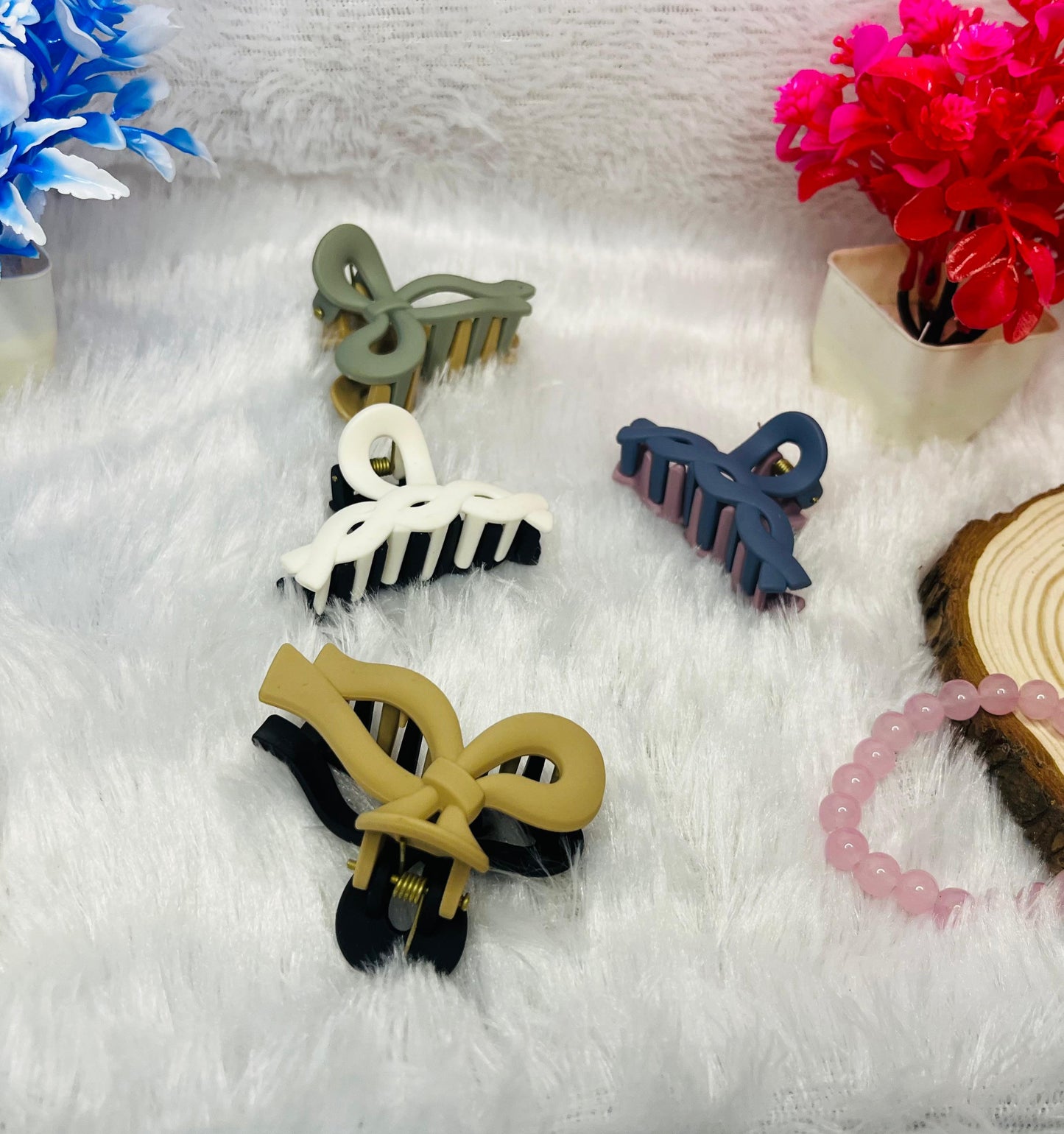 Matte Bow Knot Hair Claw Clips β Strong Hold & Non-Slip Grip - Hairkarlo