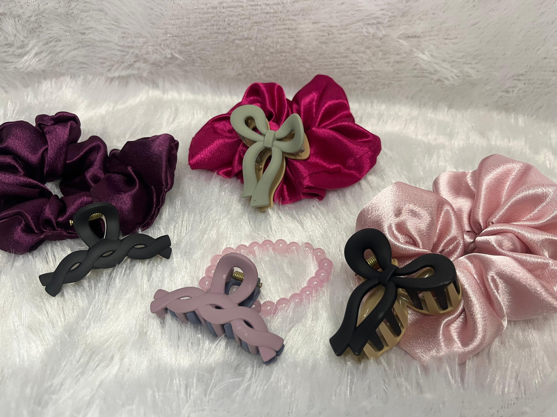 Matte Bow Knot Hair Claw Clips – Strong Hold & Non-Slip Grip - Hairkarlo